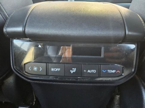 Used 2024 Toyota Highlander XSE FWD image 76