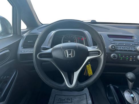 Used 2011 Honda Civic DX-VP image 12