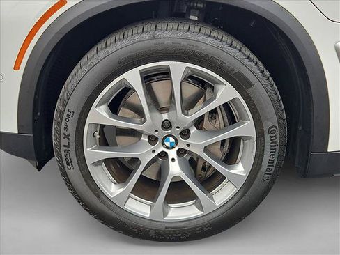 Used 2026 BMW X5 xDrive50e w/ Climate Comfort Package AWD/4WD image 25