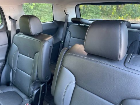 Used 2021 GMC Acadia SLT w/ Elevation Edition FWD image 35