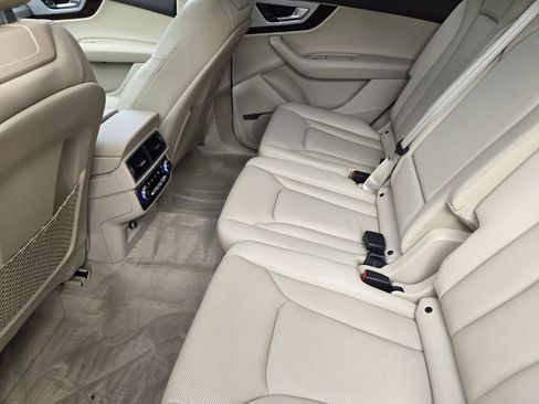 Used 2019 Audi Q7 2.0T Premium Plus w/ Premium Plus Package image 38