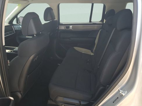 Used 2024 Hyundai Santa Fe SE FWD image 10