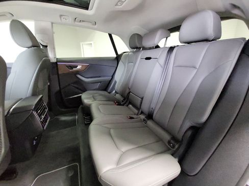 Used 2019 Audi Q8 Premium Plus image 14