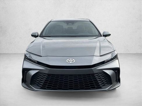 Certified 2025 Toyota Camry SE image 2