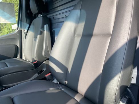 New 2024 Mercedes-Benz Sprinter 2500 image 25