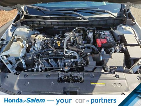 Used 2023 Nissan Altima 2.5 SR image 9