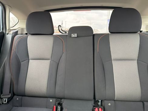 Used 2020 Subaru Crosstrek 2.0i Premium w/ Moonroof Package 1 image 24