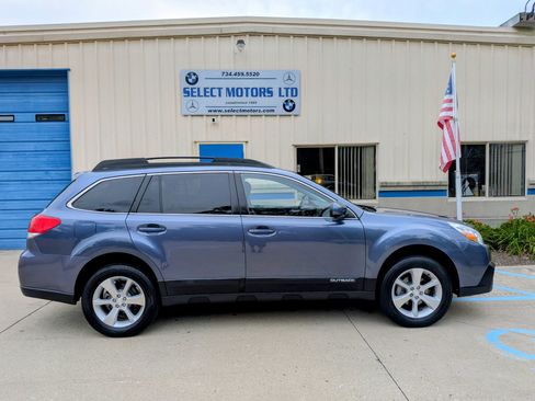 Used 2013 Subaru Outback 2.5i Limited AWD/4WD image 13
