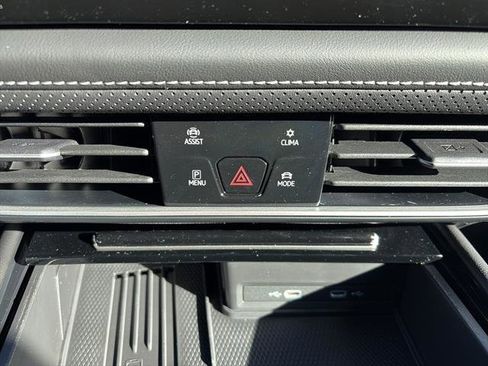 New 2026 Volkswagen Atlas SEL image 26