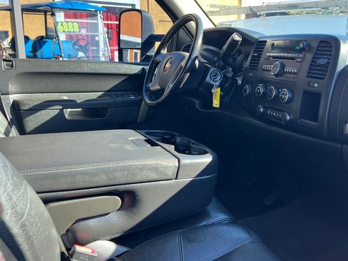 Used 2013 Chevrolet Silverado 3500 LT w/ Convenience Package image 20