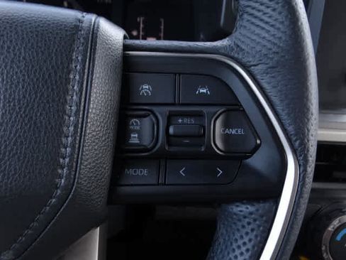 Used 2025 Toyota Tacoma SR5 image 38