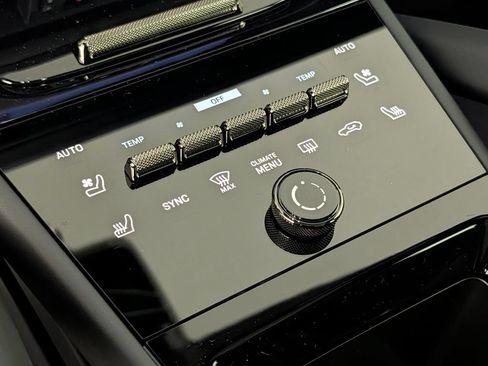 New 2026 Porsche Cayenne Turbo AWD/4WD image 34