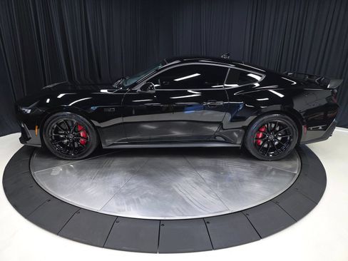 Used 2024 Ford Mustang GT Premium RWD image 12