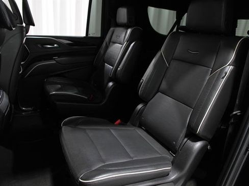 Used 2022 Cadillac Escalade ESV Sport w/ Touring Package image 21