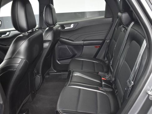 Used 2024 Ford Escape Platinum image 38