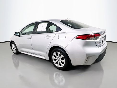 Used 2025 Toyota Corolla LE FWD image 8
