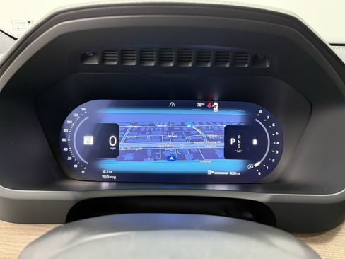 New 2026 Volvo XC90 B5 Plus w/ Protection Package Premier AWD/4WD image 15