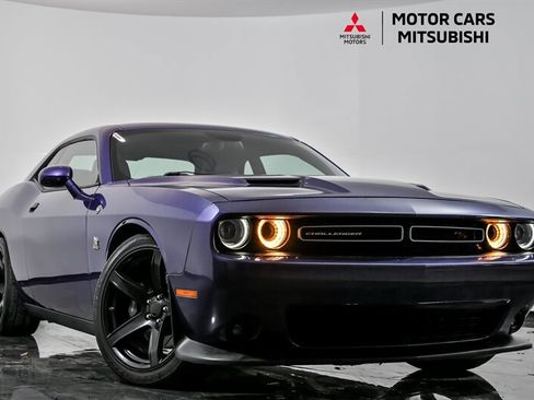 Used 2016 Dodge Challenger R/T Scat Pack w/ Leather Interior Group image 1