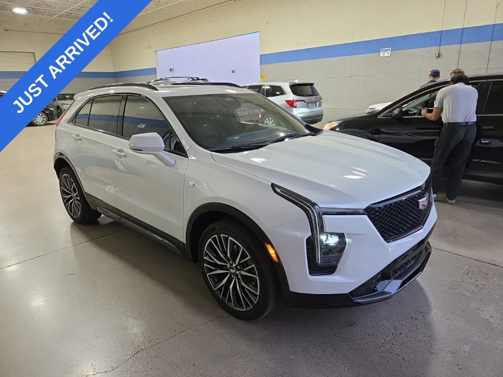Used 2024 Cadillac XT4 Sport AWD/4WD image 2