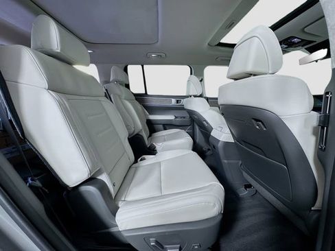 Used 2026 Hyundai Santa Fe Calligraphy image 29