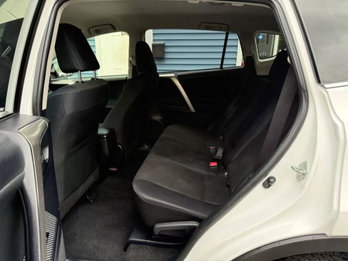 Used 2015 Toyota RAV4 LE AWD/4WD image 33