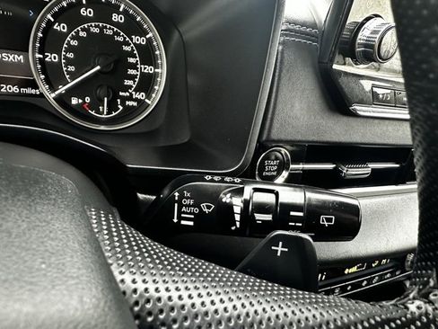 Used 2024 Mitsubishi Outlander SE Black Edition image 28