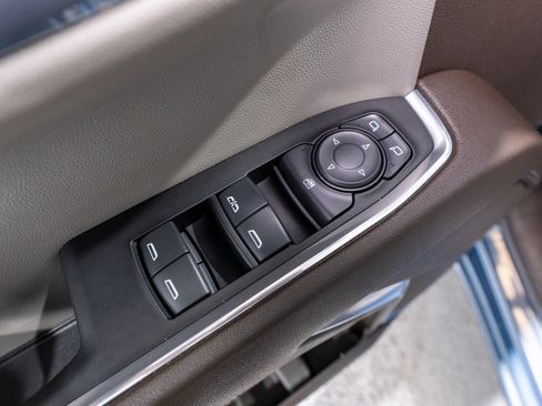 Used 2024 Chevrolet Silverado 1500 LT RWD image 14