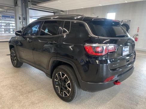 Used 2020 Jeep Compass Trailhawk AWD/4WD image 10