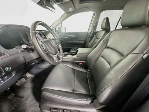 Used 2025 Honda Ridgeline RTL image 13