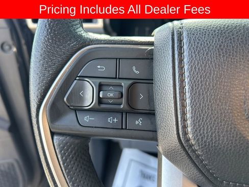 Used 2024 Toyota Tacoma SR5 w/ SR5 Upgrade Package AWD/4WD image 7