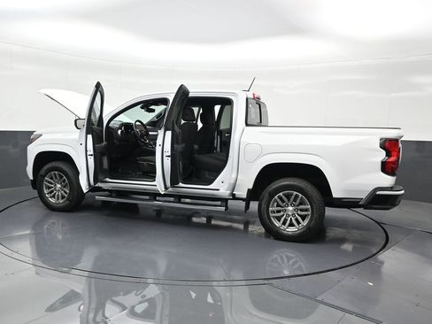 Used 2024 Chevrolet Colorado LT w/ LT Convenience Package image 37