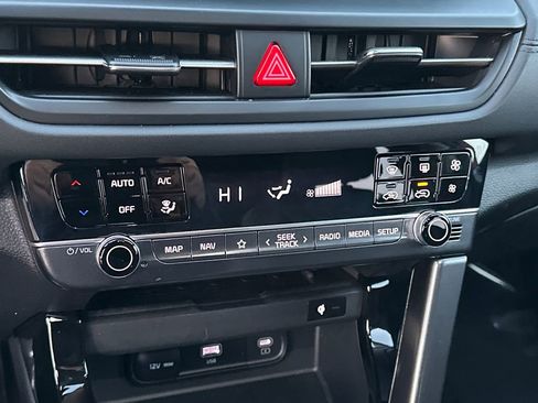 Certified 2024 Kia Seltos SX image 29