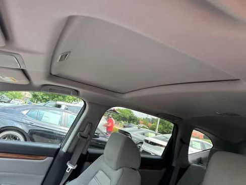 Used 2017 Honda CR-V EX image 9