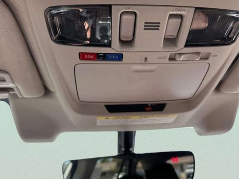 Used 2019 Subaru Outback 2.5i Touring w/ Popular Package #3A AWD/4WD image 28