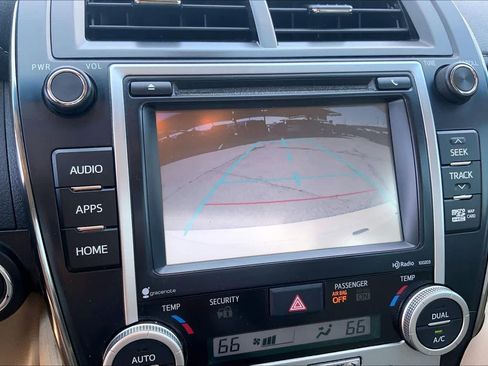 Used 2014 Toyota Camry XLE FWD image 26