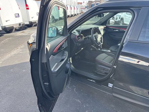 New 2026 Chevrolet TrailBlazer RS w/ Convenience Package image 9