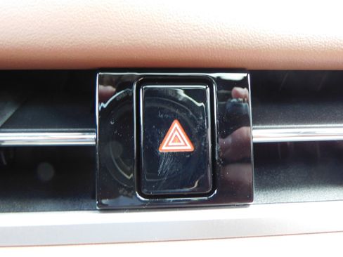 New 2025 Mitsubishi Outlander SEL image 27