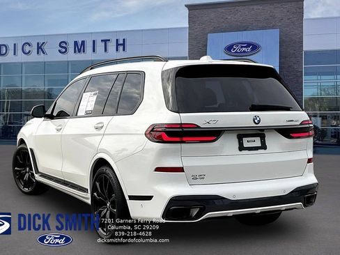 Used 2024 BMW X7 xDrive40i w/ M Sport Package AWD/4WD image 4