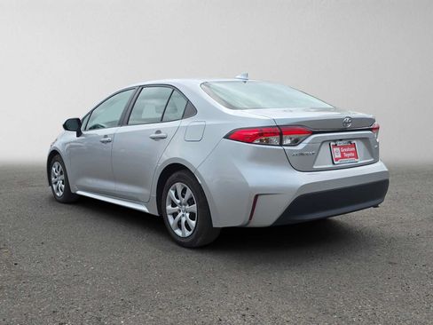Used 2024 Toyota Corolla LE FWD image 6