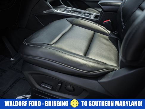 Used 2022 Ford Explorer XLT w/ Equipment Group 202A AWD/4WD image 41