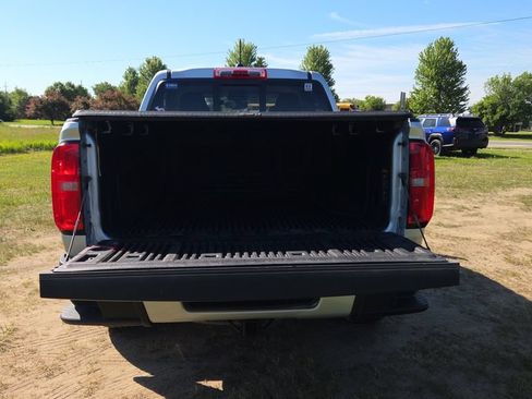 Used 2020 Chevrolet Colorado LT w/ Luxury Package AWD/4WD image 30