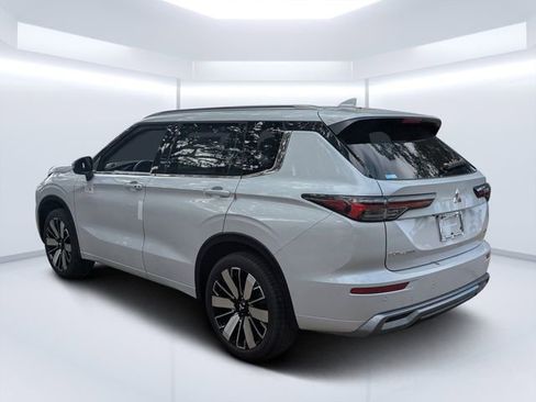 New 2026 Mitsubishi Outlander SEL image 5