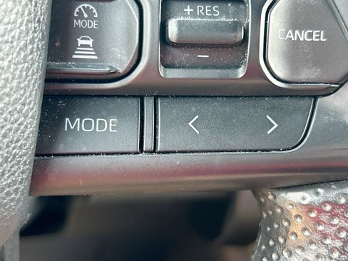 Used 2024 Toyota Tacoma SR RWD image 17