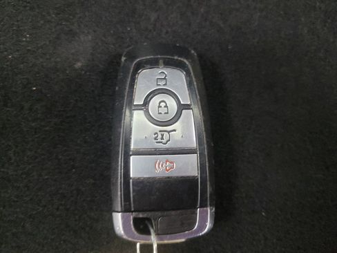 Used 2020 Ford Explorer XLT w/ Comfort Package AWD/4WD image 32