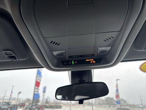 Used 2023 GMC Acadia SLE w/ Driver Convenience Package image 28