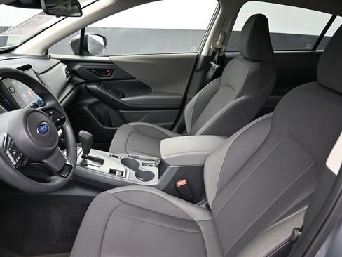 Used 2025 Subaru Crosstrek 2.0i Premium image 16