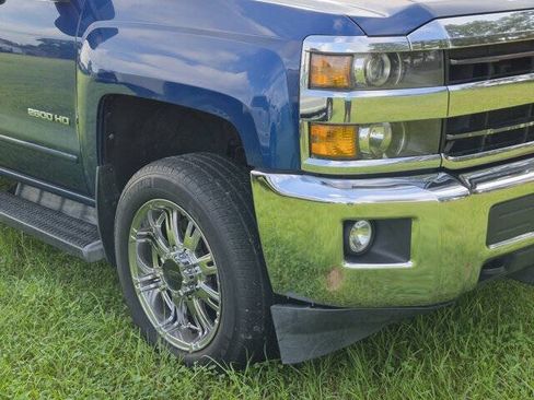 Used 2018 Chevrolet Silverado 2500 LT w/ LT Fleet Convenience Package AWD/4WD image 10