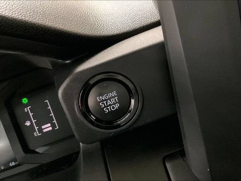 Used 2025 Toyota Tacoma SR w/ SR Upgrade Package AWD/4WD image 32