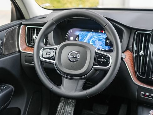 Used 2024 Volvo XC60 B5 Ultimate w/ Protection Package Premier AWD/4WD image 17