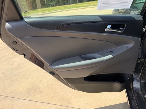 Used 2013 Hyundai Sonata SE FWD image 13